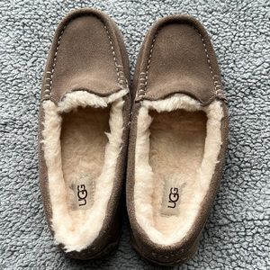 UGG Women’s Ansley slippers